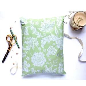 20 (12 x 15.5) Green and White Floral Garden Mailers Poly Bags Shipping Bags